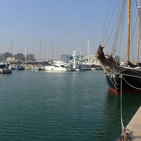 Alexandra's Beach-port Badalona