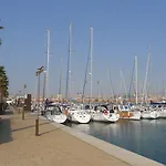 Alexandra's Beach-port