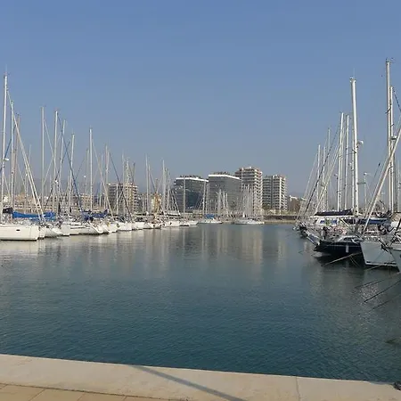 Alexandra's Beach-port Апартаменты